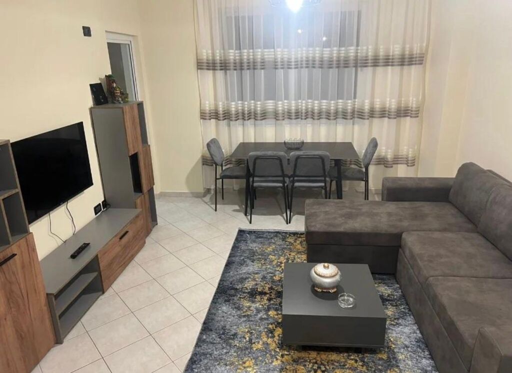 Jepet me qira apartament 1+1 pranë Artistit në Astir!