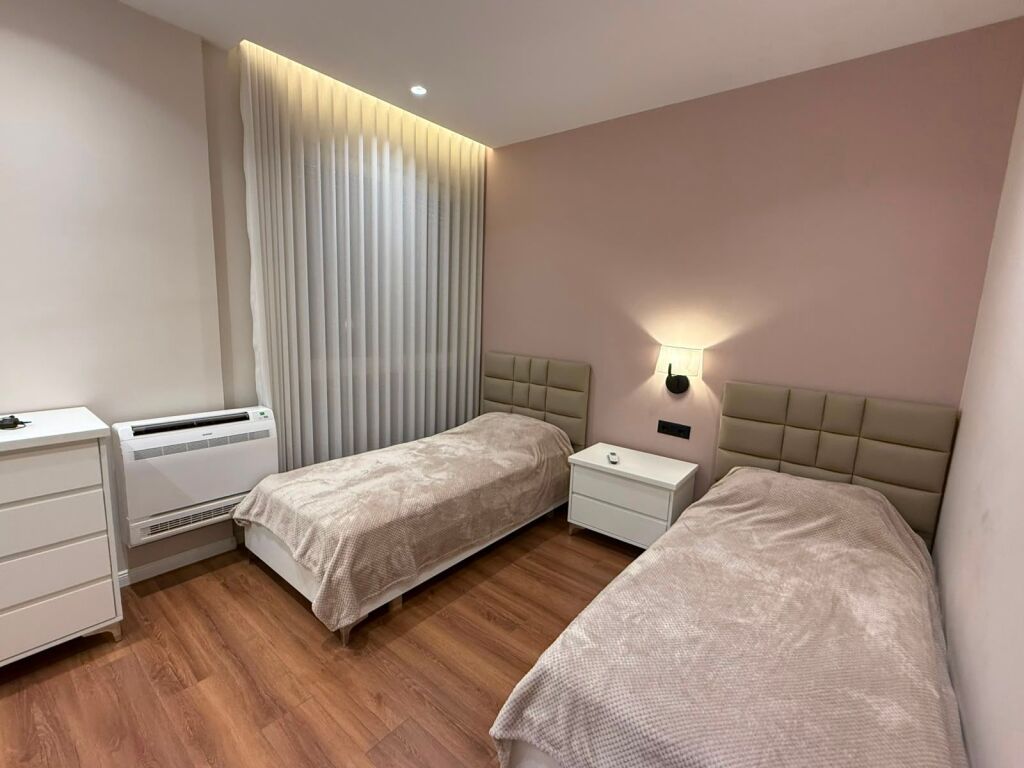 🏡 Jepet me qira apartament 2+1📍 Rruga “5 Maji”, mbrapa Bar Kafe Oda
