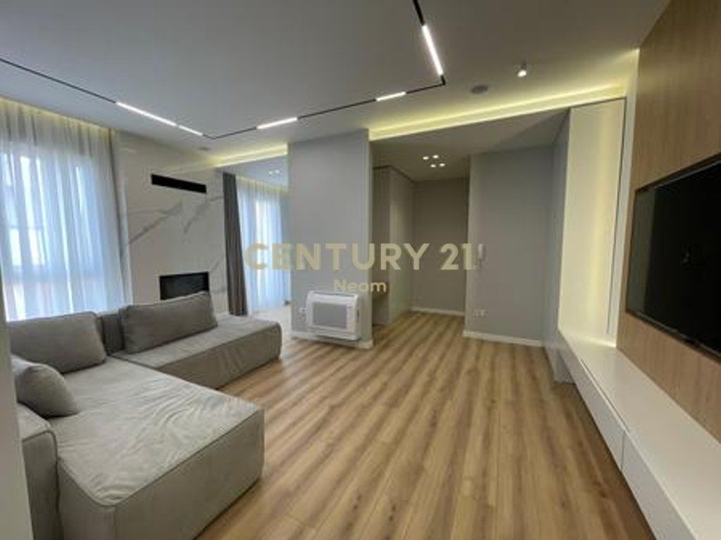 QIRA, APARTAMENT PREMIUM 1+1 me POST PARKIMI