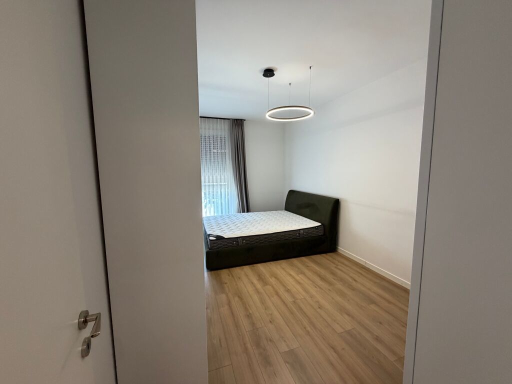 Jepet me Qera Apartament luksoz 1+1+🅿️Parkim📍Parku Olimpik, rruga e Kosovareve