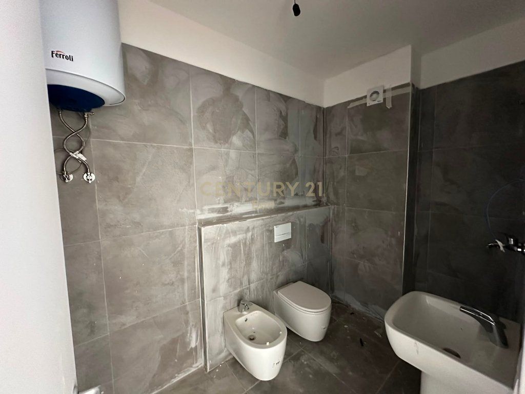 SHITET APARTAMENT MUNDESI KTHIMI NE 2+1 NE REZIDENCEN EON GOLEM !