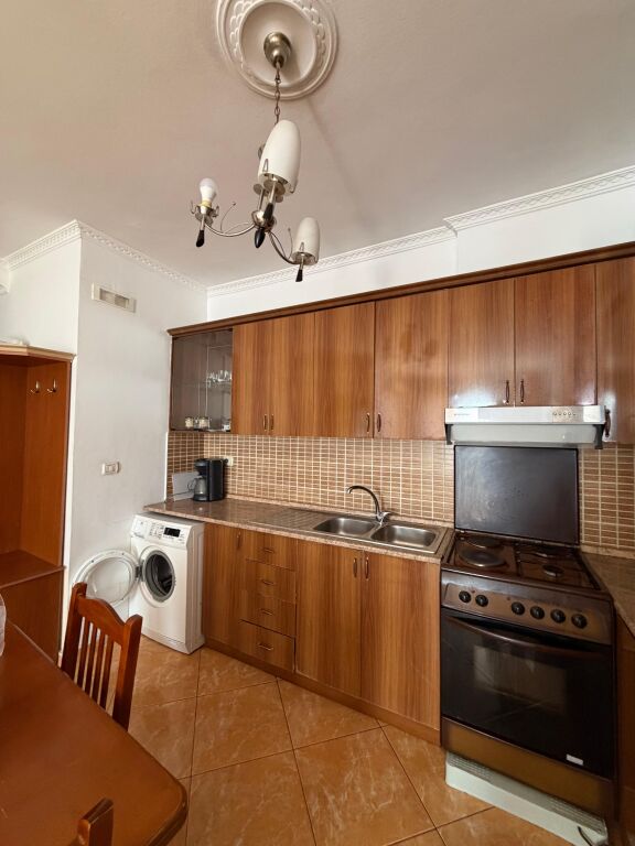 Apartament 1+1 ne Shitje Tek Rrethrrotullimi Astirit (OZONE ELECTRONIC) ID 5385
