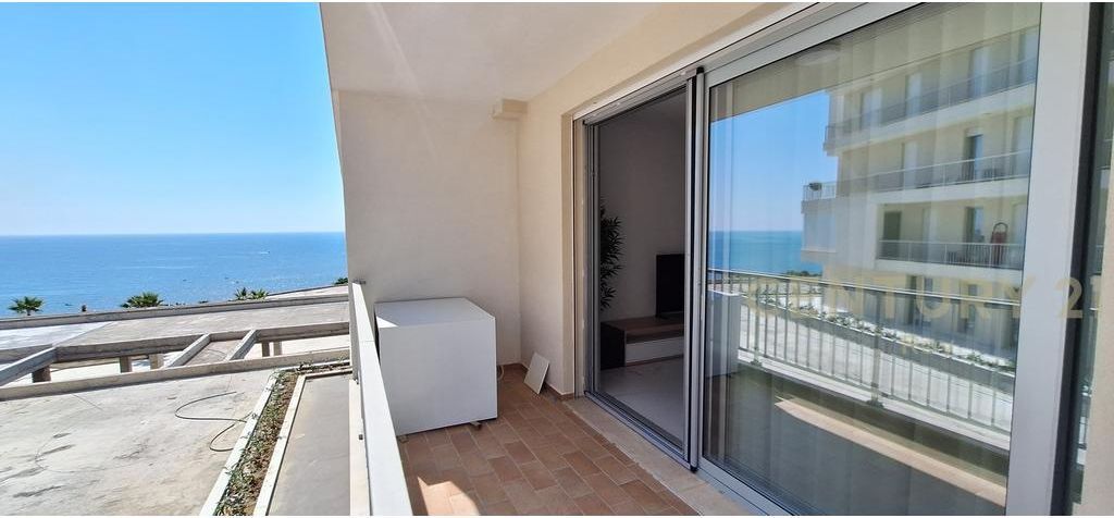 FOR RENT 2+1+2 APARTMENT WITH SEA VIEW IN DYRRAKIUM RESIDENCE !!!