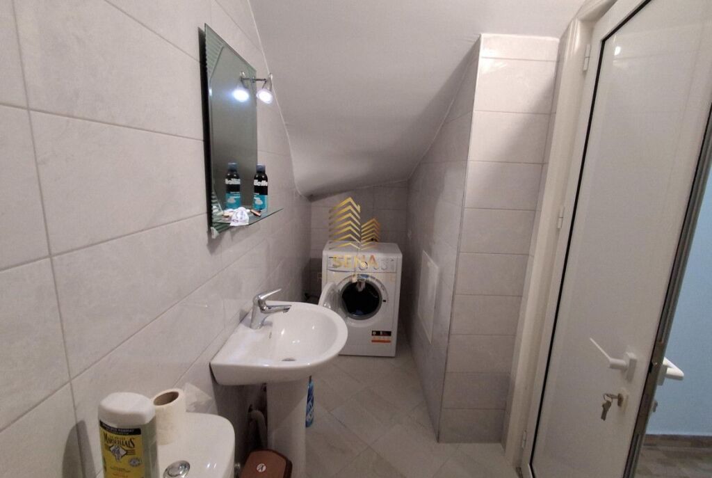 Qira, Hyrje Private, 2+1+Parkim, Kodra E Priftit, 40.000 Leke/Muaj