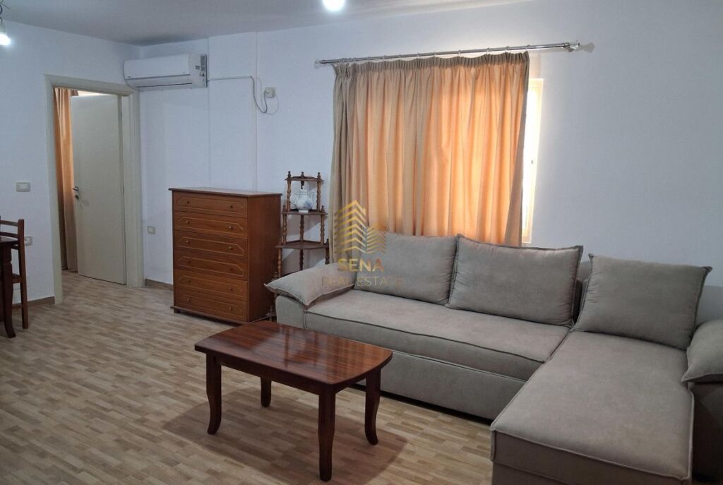 Qira, Hyrje Private, 2+1+Parkim, Kodra E Priftit, 40.000 Leke/Muaj