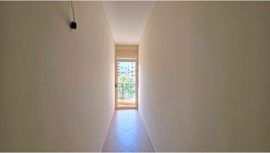 Apartament 1+1 me qera ne Lungo Mare,pas Hanover