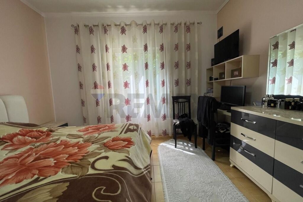 Shtepi private per qira, e mobiluar tek Ali Demi!