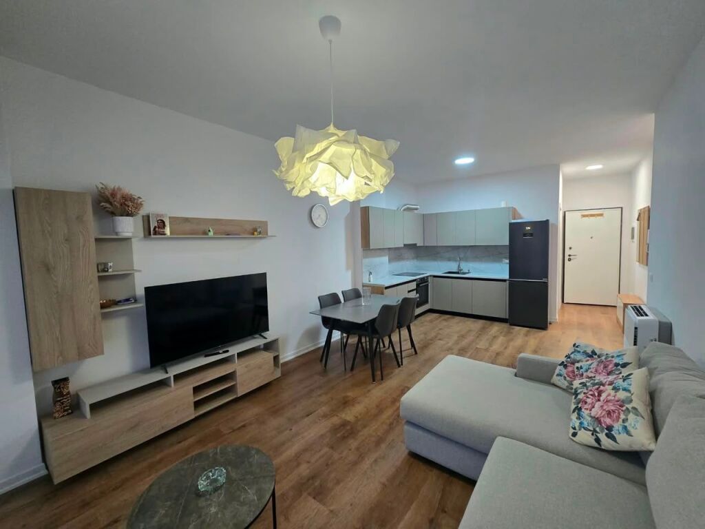 Apartment 2+1+2+Parking for rent