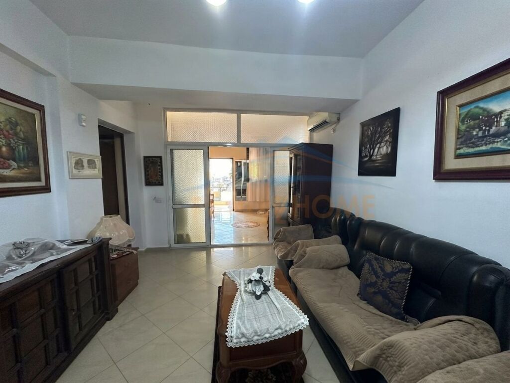 Qera Apartament 2+1, Rruga Elbasanit, Tirane