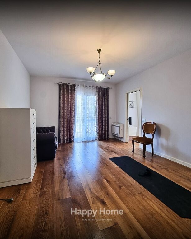 Elite Apartment 4+1 | Garda Area  ✨ FOR RENT – ELITE APARTMENT 4+1+3 + PARKING SPACE  In one of the most prestigious areas of Tirana, in the Garda area,  