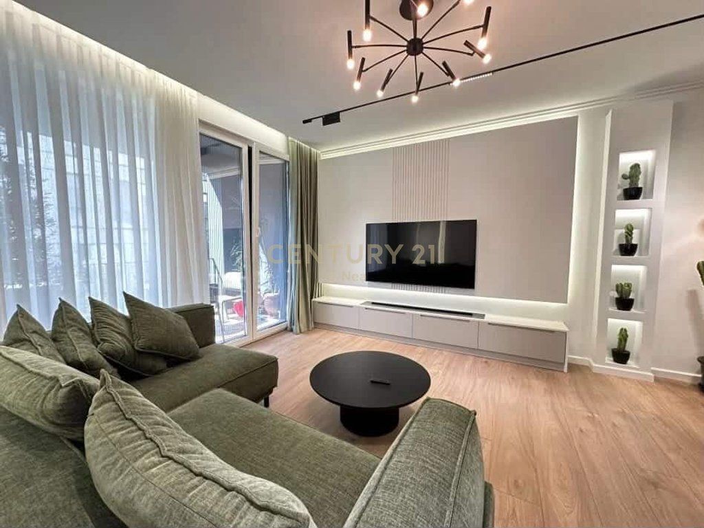 FOR RENT, APARTMENT 3+1+2 with PARKING SPACE IN ONE OF THE BEST RESIDENCES IN THE DRY LAKE AREA