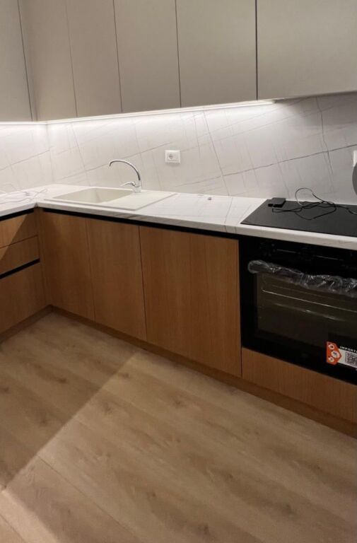KOMPLEKSI KADIU, APARTAMENT ME QERA 2+1