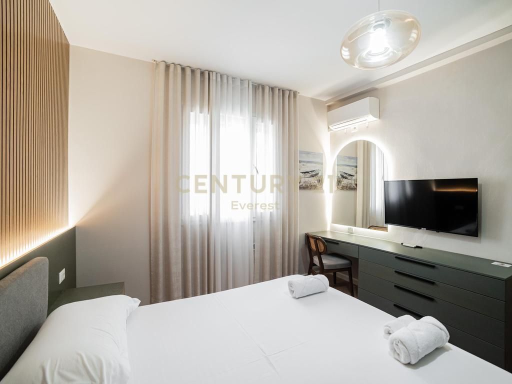 PAZARI I RI, SHESIM APARTAMENT 2+1