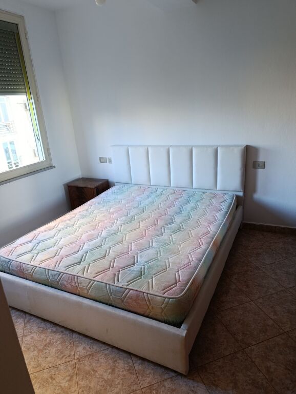 Qera | Apartament 2 + 1 | 21 Dhjetori | 600 €/muaj