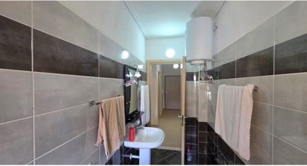 Apartament 1+1 me qera ne Lungo Mare,pas Hanover
