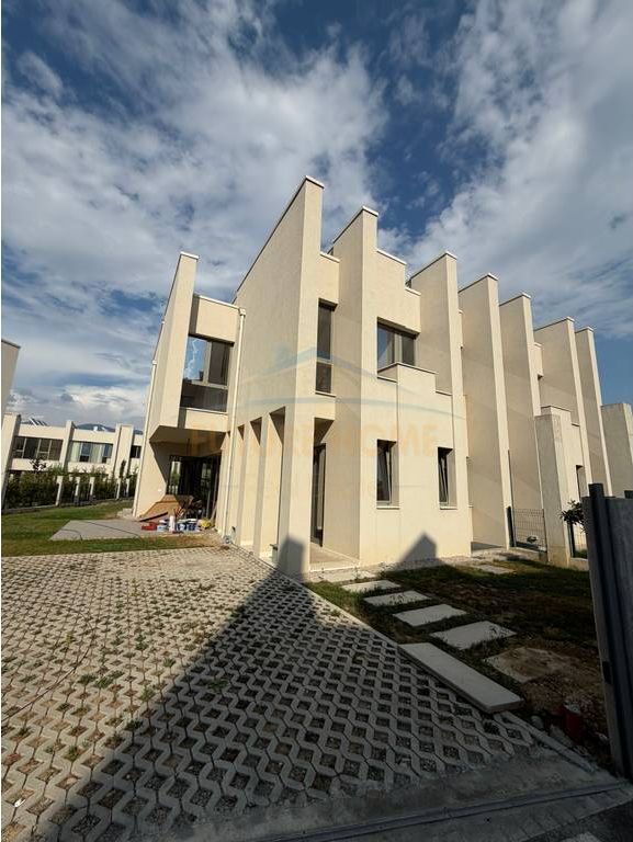 Qera, Vile 3-Kateshe, Kompleksi "Green Valley", Liqeni i Thate, Tirane