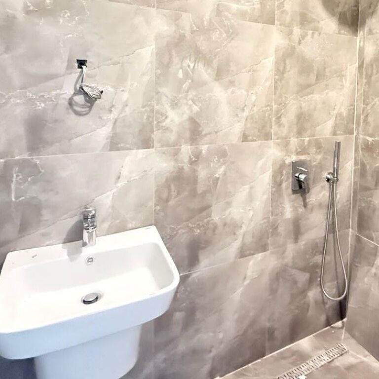 🏢 APPARTAMENTO IN AFFITTO PER UFFICI | CENTRO – TIRANA ✨