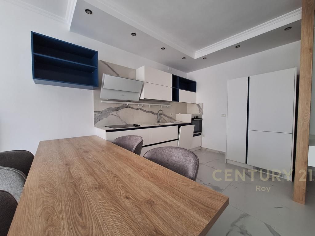 JEPETME QERA APARTAMENT 2+1+2 ME PAMJE DETI NE RESIDENCEN DYRRAKIUM !!!