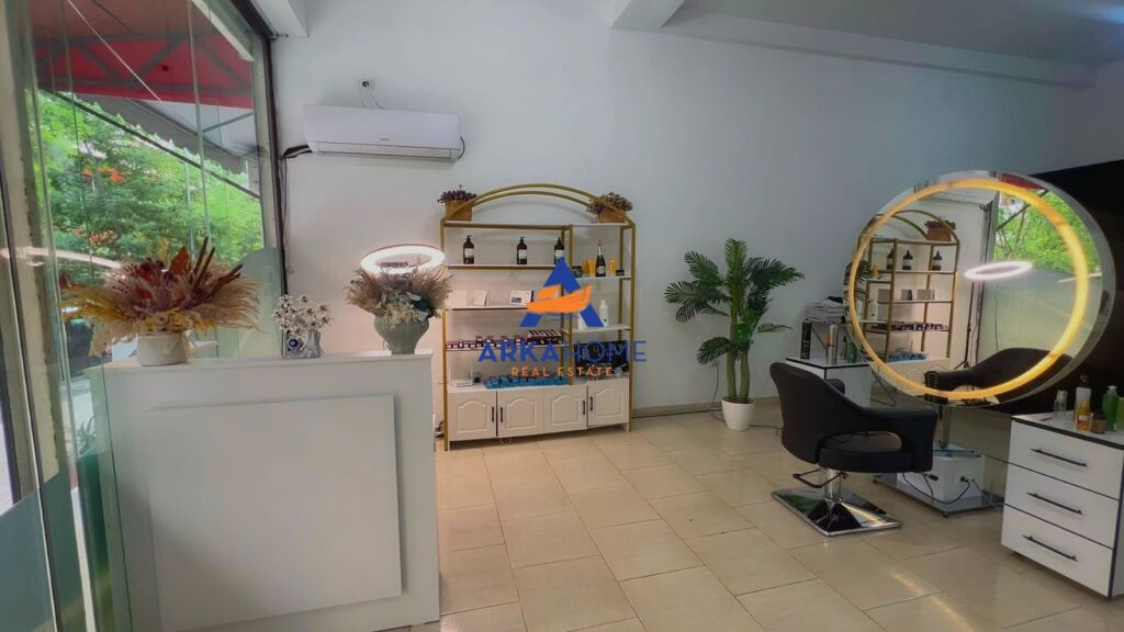 BUSINESS FOR SALE, HAIRDRESSER 70M2 "YZBERISHT" 800,000 LEKE