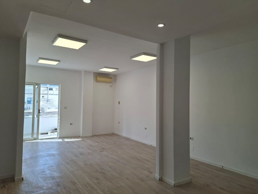 Business Premises for Rent – Wilson Square !