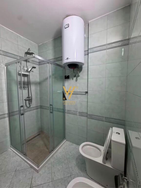 JEPET APARTAMENT 1+1+VERANDE ME QERA NE BLLOK 700 EURO