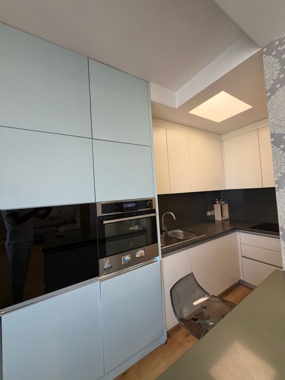 Jepet me qira apartament tek 21 Dhjetori