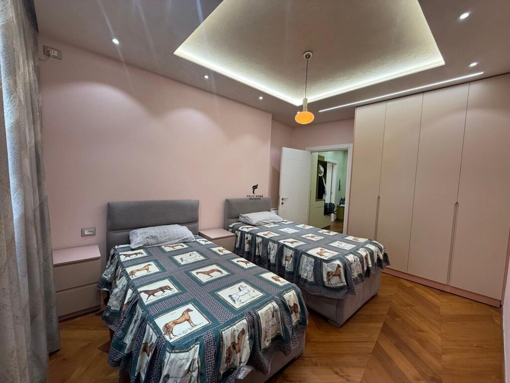 SHITET APARTAMENT 1+1 PAZARI I RI 309.000 EURO FH-89252