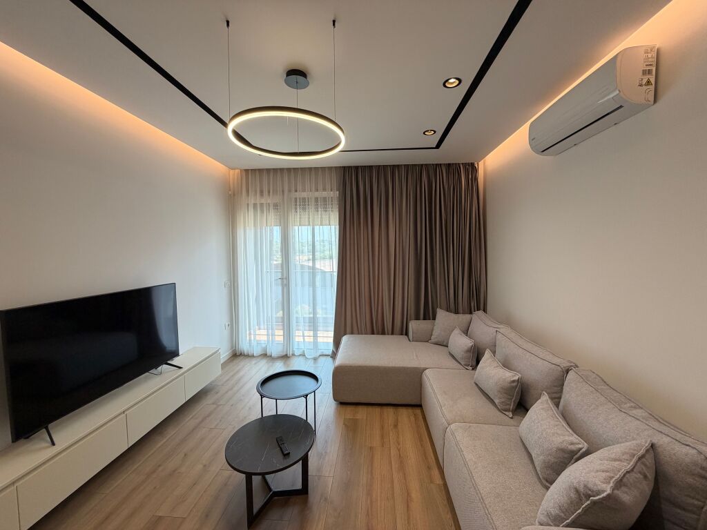 Jepet me Qera Apartament luksoz 1+1+🅿️Parkim📍Parku Olimpik, rruga e Kosovareve