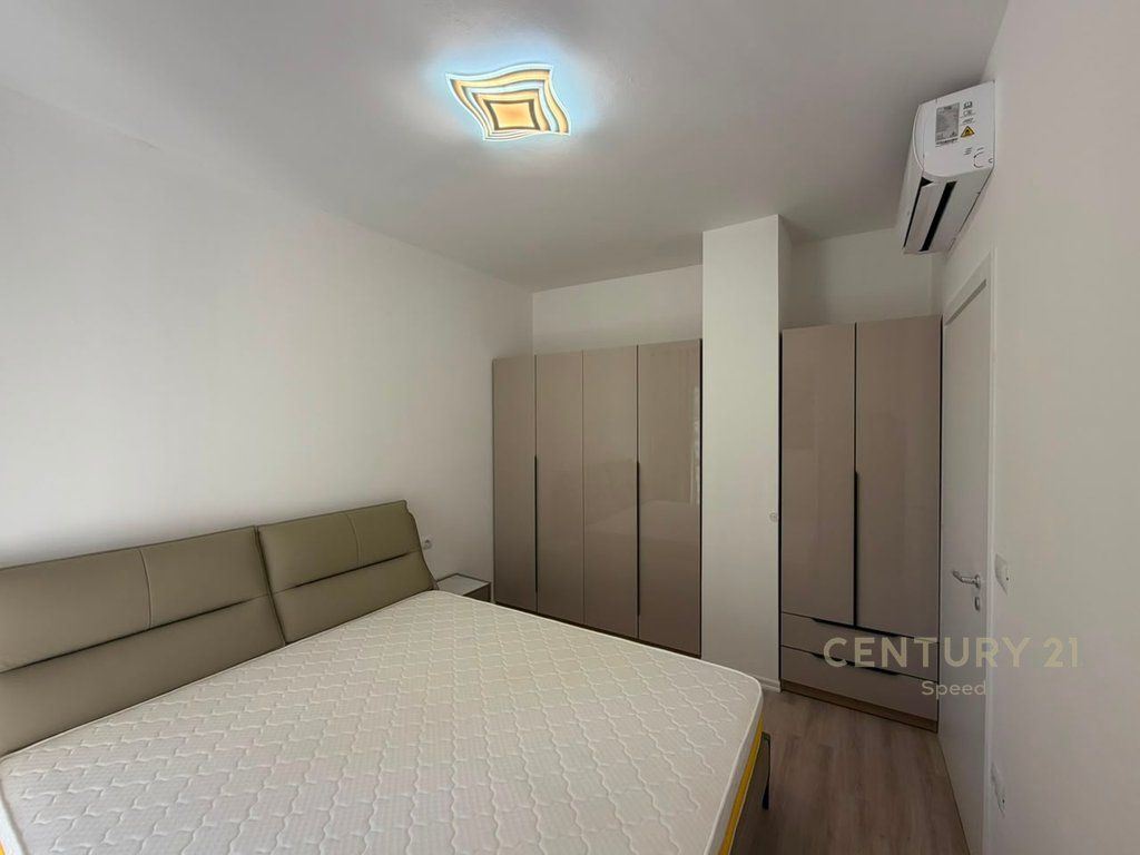 Apartament 1+1 me qira tek Zogu i Zi!!