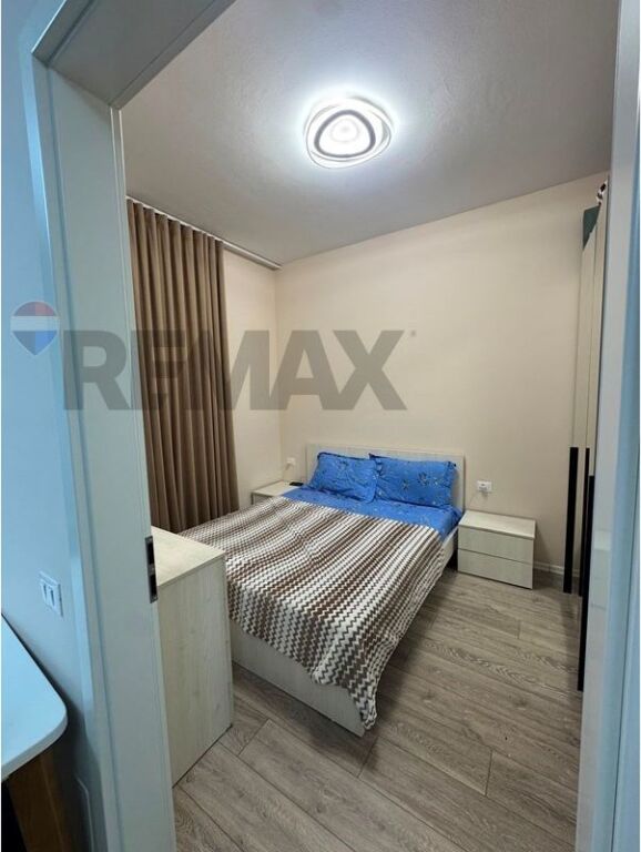 Apartament - Për Qira - Kompleksi Mangalem, Tiranë