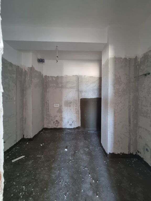 SHITET APARTAMENT 2+1+2 – ASTIR ,PERBALLE VILES L2  📍Prane Viles L2 Astir, Tiranë  ✨ Apartament 2+1+2, në një objekt të ri në përfundim, me dorëzim së shpejti.  🔹 Kati: 10 🔹 Sipërfaqe bruto: 107.24 m² 🔹 Sipërfaqe neto: 95.97 m² 🔹 Tipologji: 2+1+2 🔹 Objekt i ri – në përfundim 🔹 Dorëzimi: në përfundim të punimeve  💶 Çmimi: 1,500 €/m² 💰 Çmimi total: 160,860 €