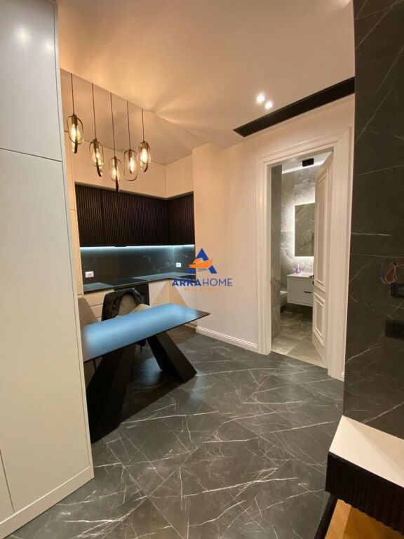 MODERN 1+1+BALCONY APARTMENT FOR RENT “DELJORGJI COMPLEX” 120,000 LEK (WITH PARKING SPACE)