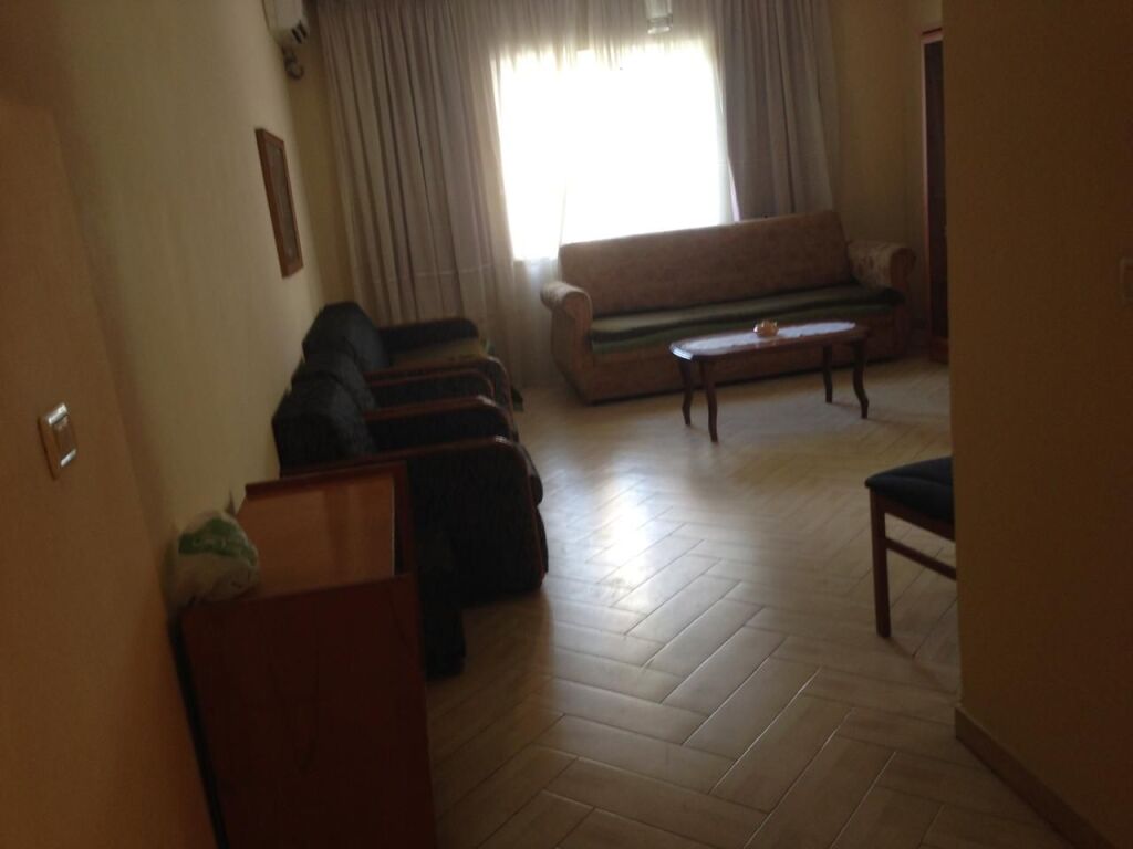 APARTAMENT 1+1. 50000 LEKE.RRUGA E ELBASANIT