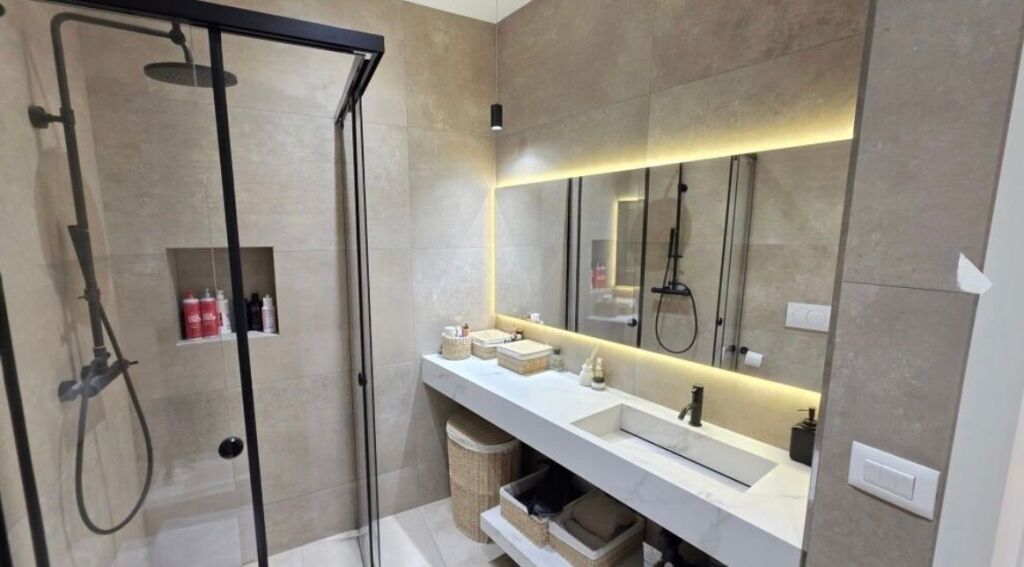 Apartment for sale 3+1+2 Lake View Residence Artificial Lake