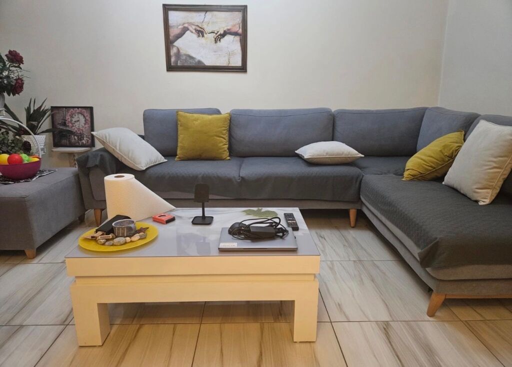 Apartment 2+1 for rent in Laprakë!