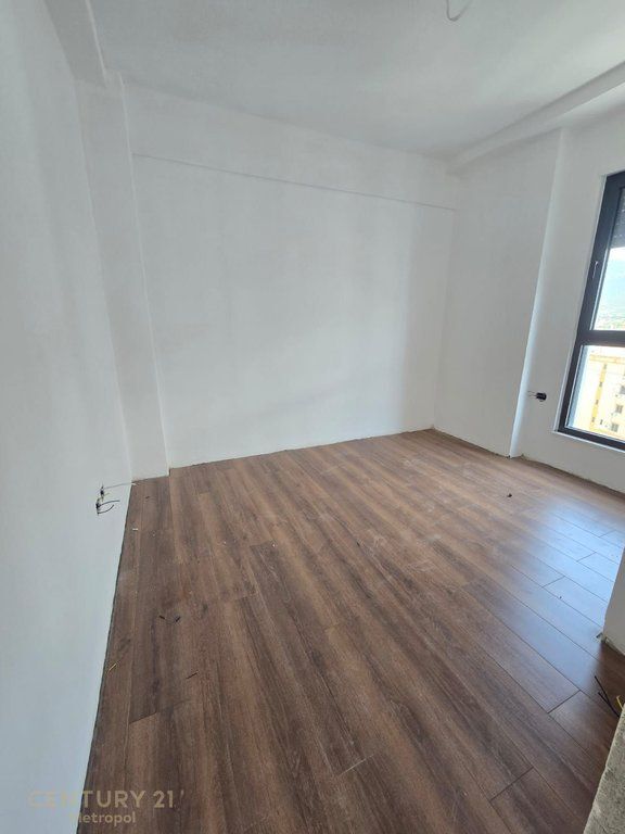 Apartament i Ri 2+1 në Shitje në Kinostudio