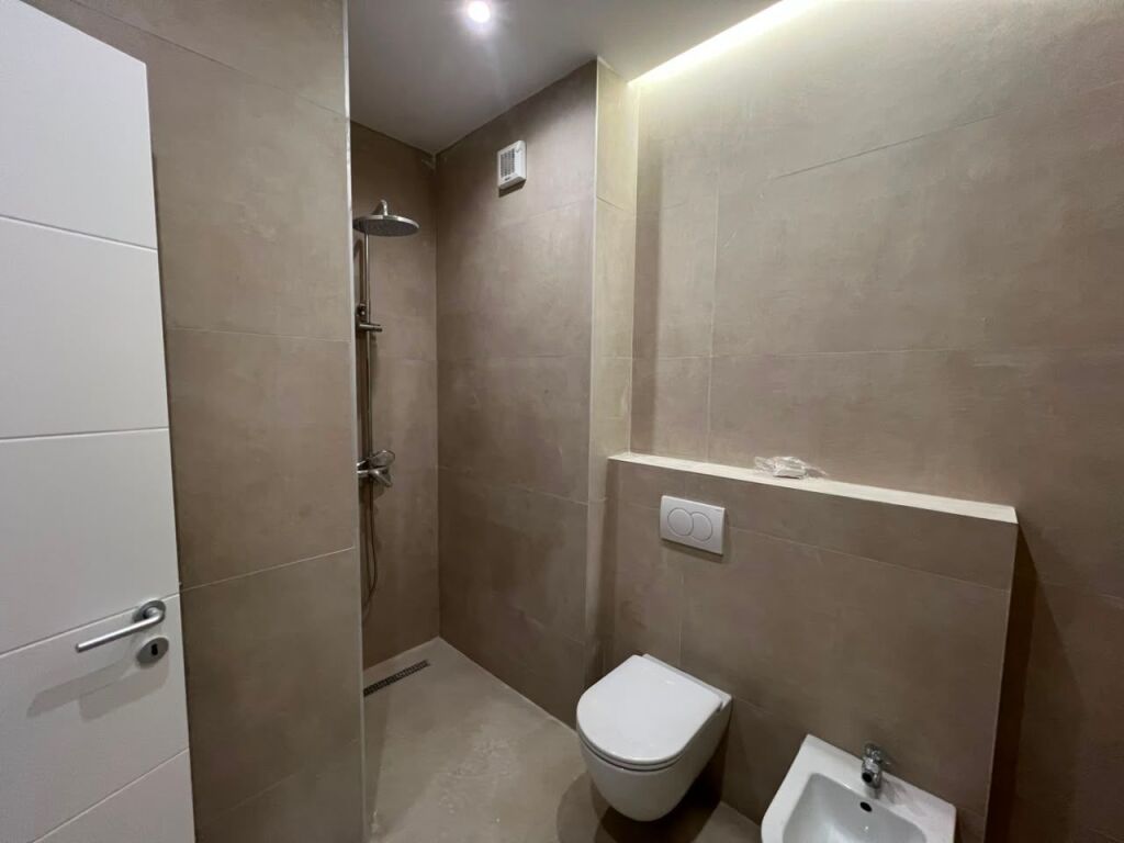 Shitet , Apartament 1+1, Jordan Misja , Tirane . Empire73148
