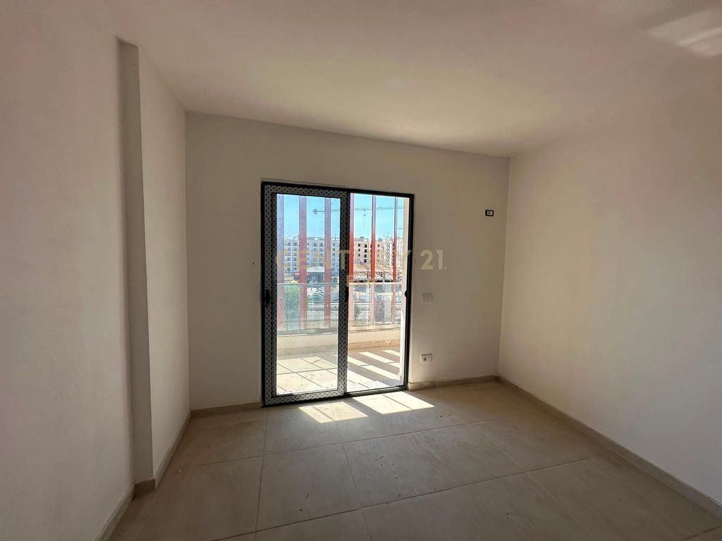 SHITET APARTAMENT MUNDESI KTHIMI NE 2+1 NE REZIDENCEN EON GOLEM !