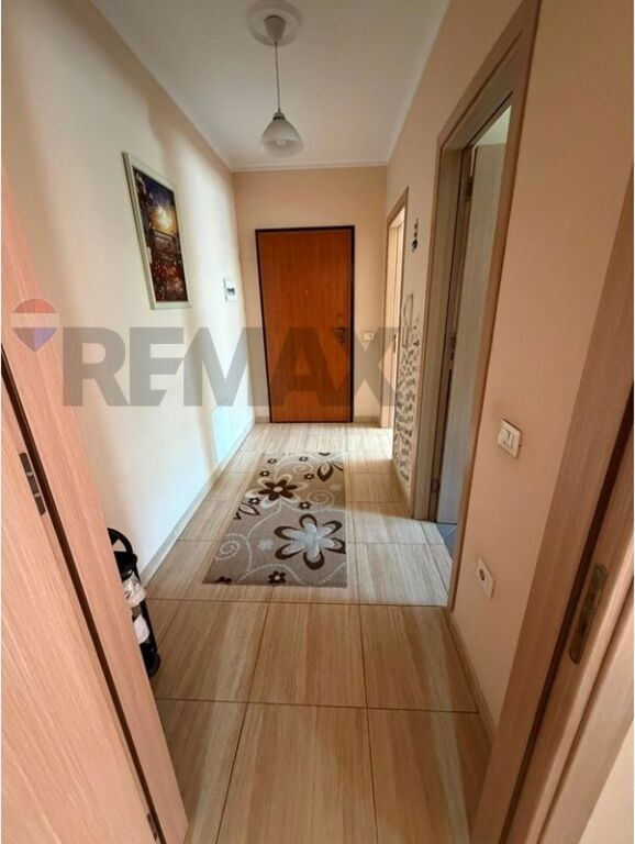 Apartament per qera 1+1 te Rruga 5 Maji