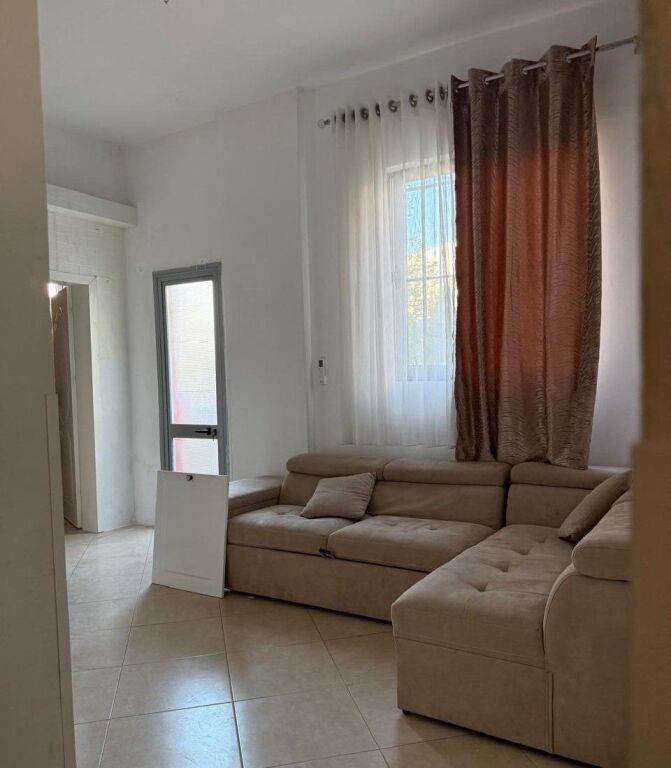 Rent | Apartament 1 + 1 | Brraka | 350 €/month