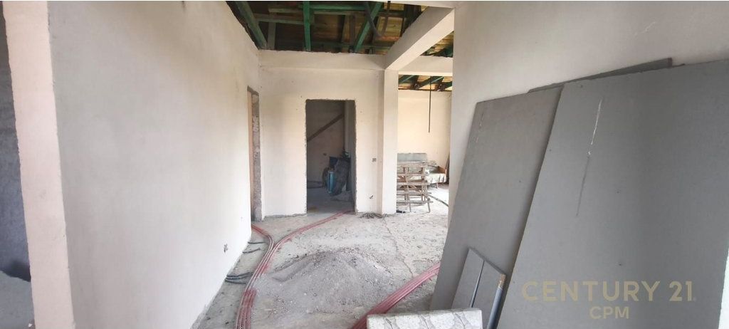 SHITET VILË 2-KATËSHE NË BABRRU 🏡 170,000 € 1,600,000 Lekë