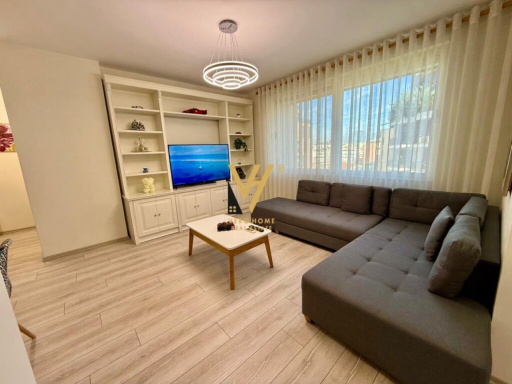 JEPET APARTAMENT 1+1+BLK ME QERA TE RRUGA E KOSOVAREVE 900 EURO