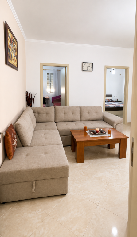 Shitet apartament 2+1