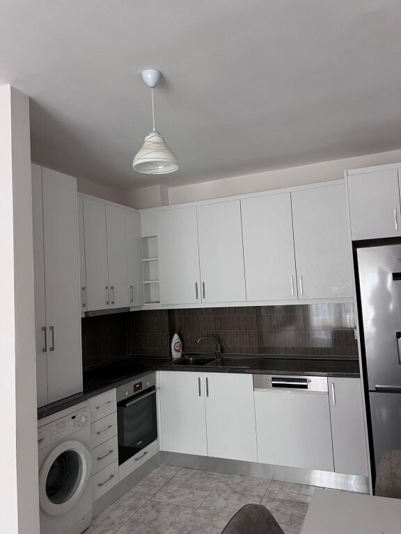 Jepet me qira apartament 2+1