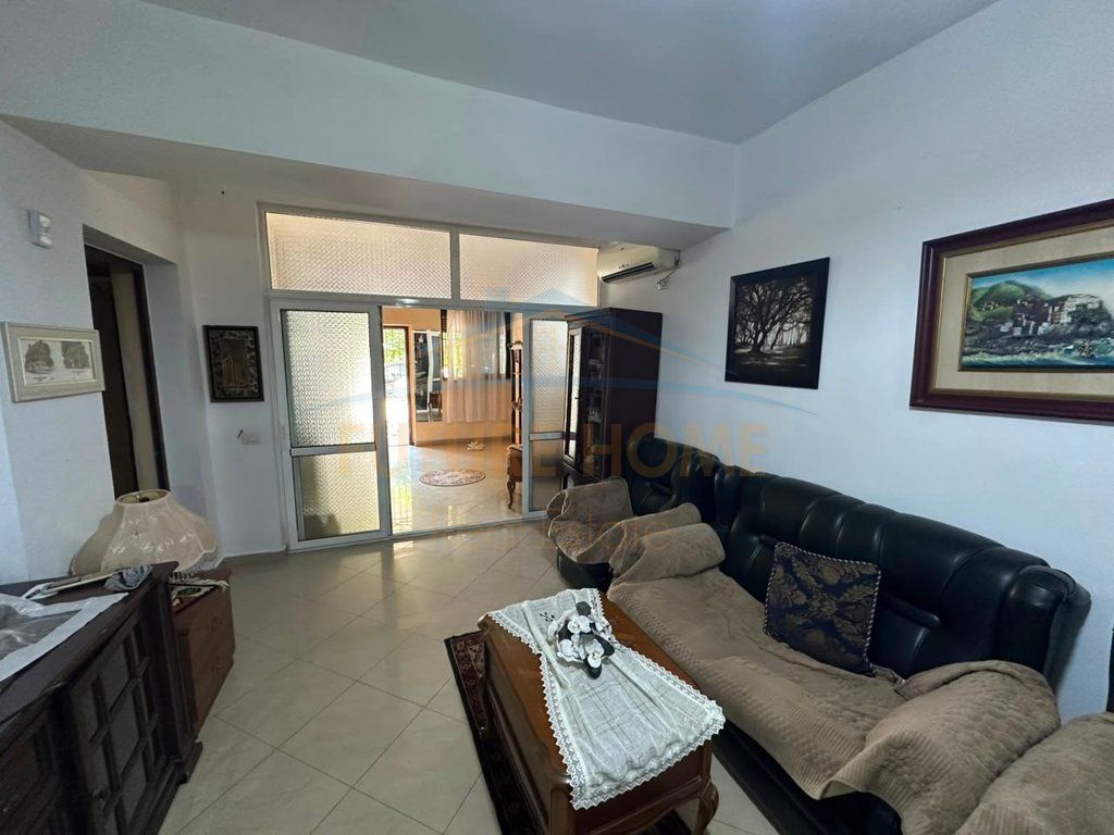Qera Apartament 2+1, Rruga Elbasanit, Tirane