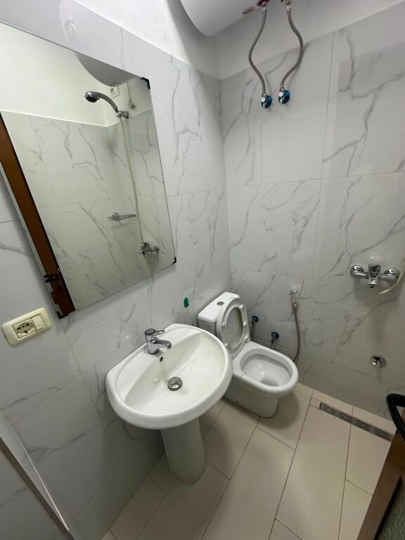 Affitto | Garsoniere | Rruga 5 Maji | 350 €/mese