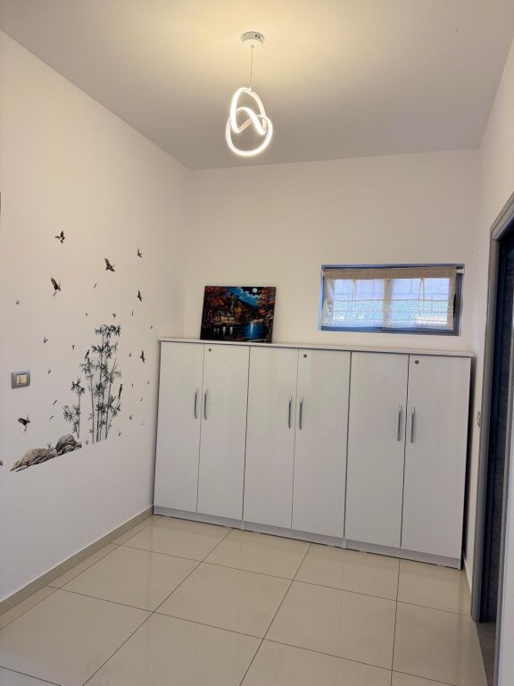 Jepet me qira apartament 2+1+1 tek Rr. E Elbasanit