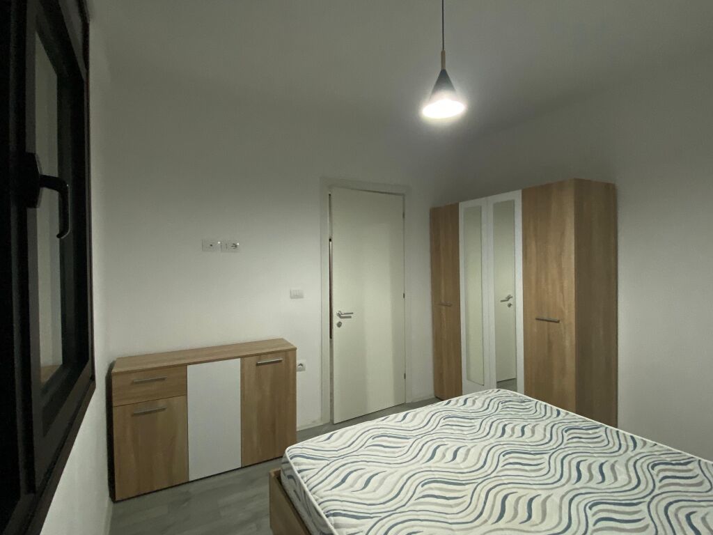 Apartament 1+1 per qera yzberisht !