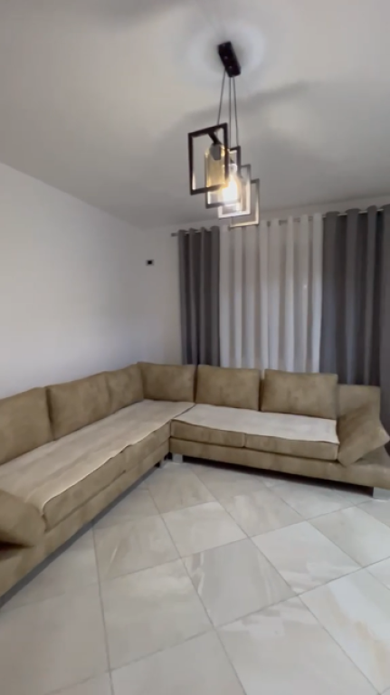 🏡 Shitet Apartament 1+1 – ne Laprakë🔥