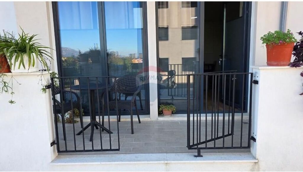 Apartament 1+1 plus postparkim, Liqeni i Thate